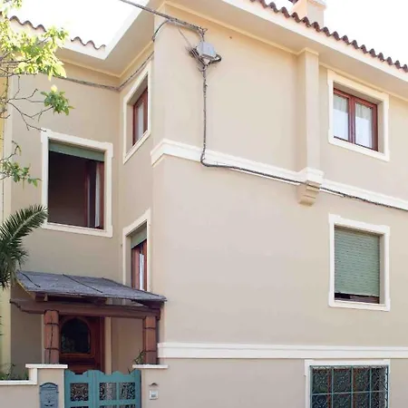 Casa Pilighitta Penthouse Apartman *
